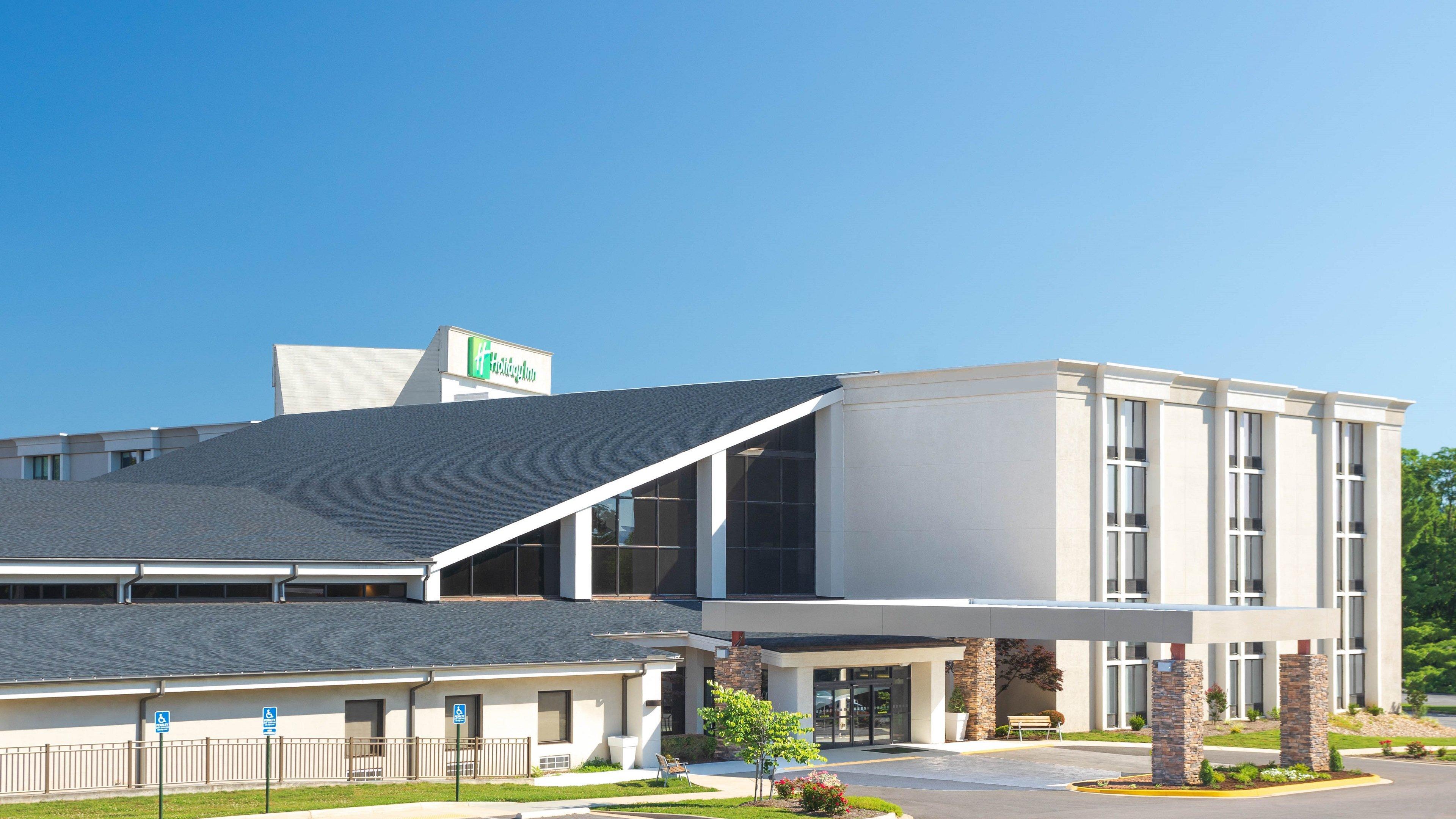 Holiday Inn Roanoke Airport - Conference Ctr By Ihg Exterior photo
